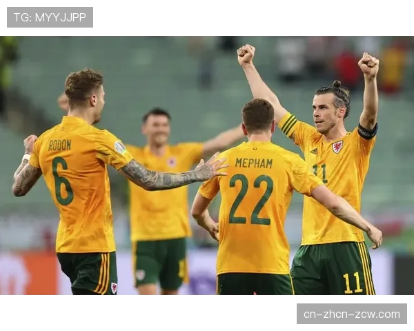 战术板：分析日本队对阵威尔士时使用的快速出界战术